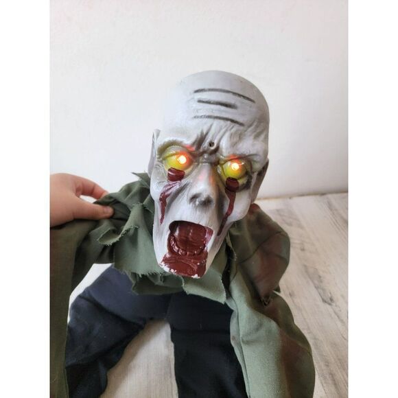 Halloween animated moaning zombie blood monster prop decor scary dead - Picture 3 of 16